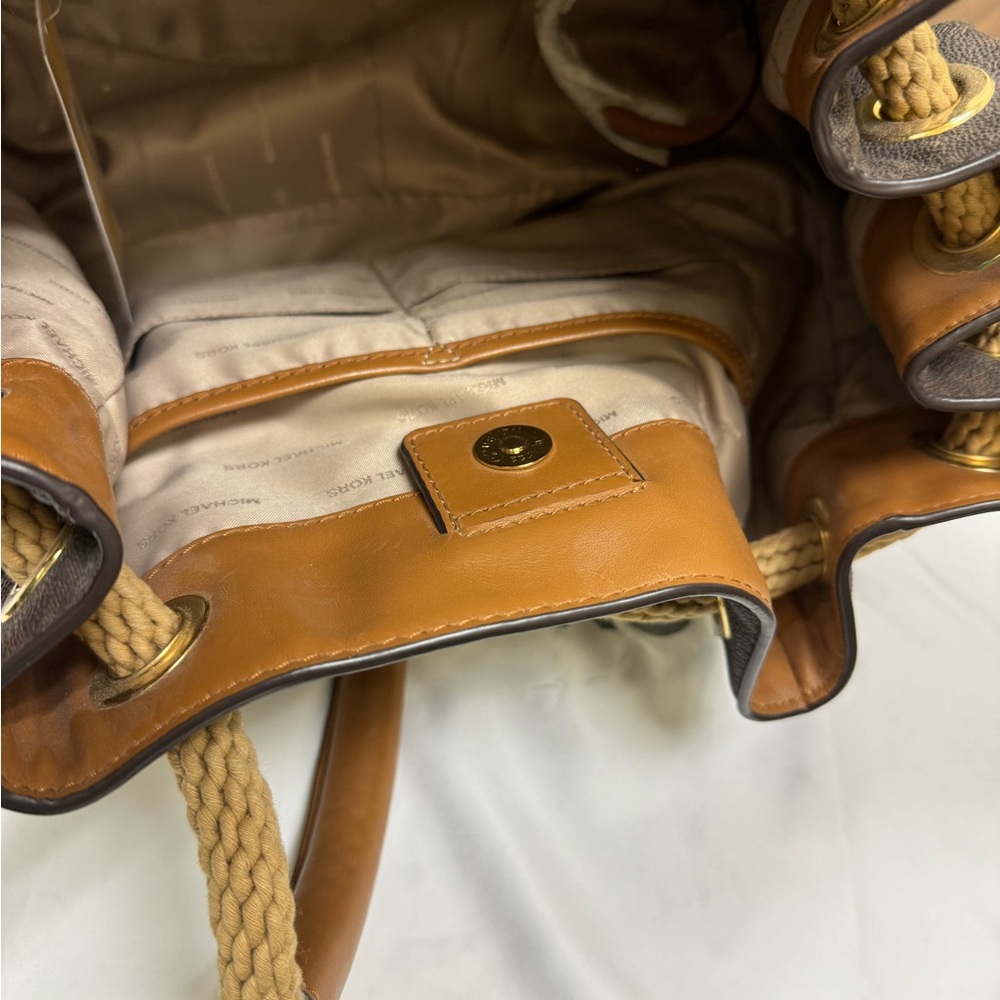 Michael Kors Shoulder Tote - Picture 5 of 6